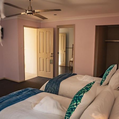 Beach Escape Magnesium Pool Dog Happy Gc Airport Apartment โกลด์โคสต์ ภายนอก รูปภาพ